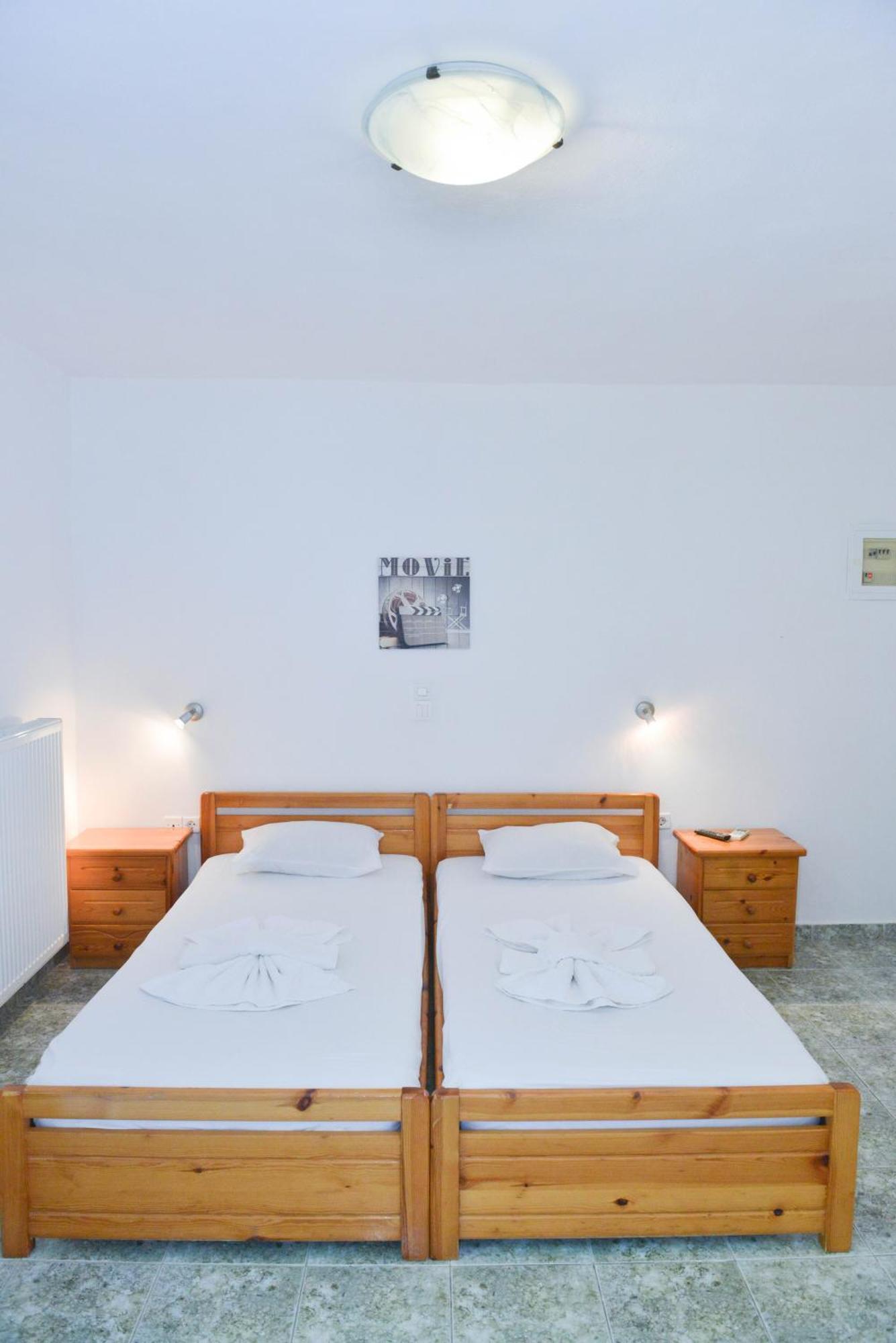 Plaza Studios Agia Anna  Buitenkant foto