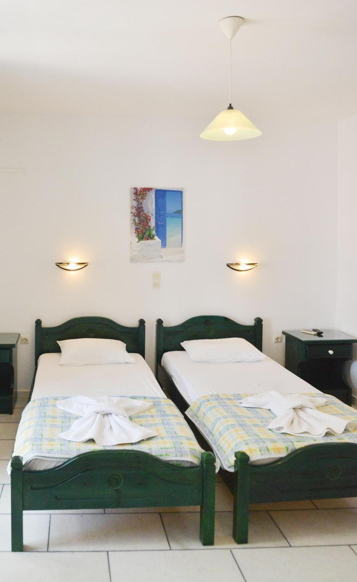 Plaza Studios Agia Anna  Buitenkant foto