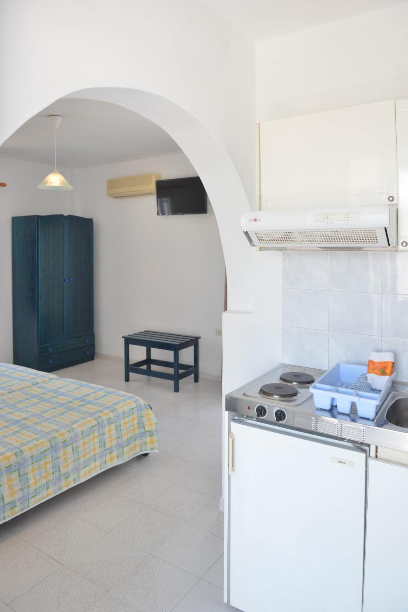 Plaza Studios Agia Anna  Buitenkant foto