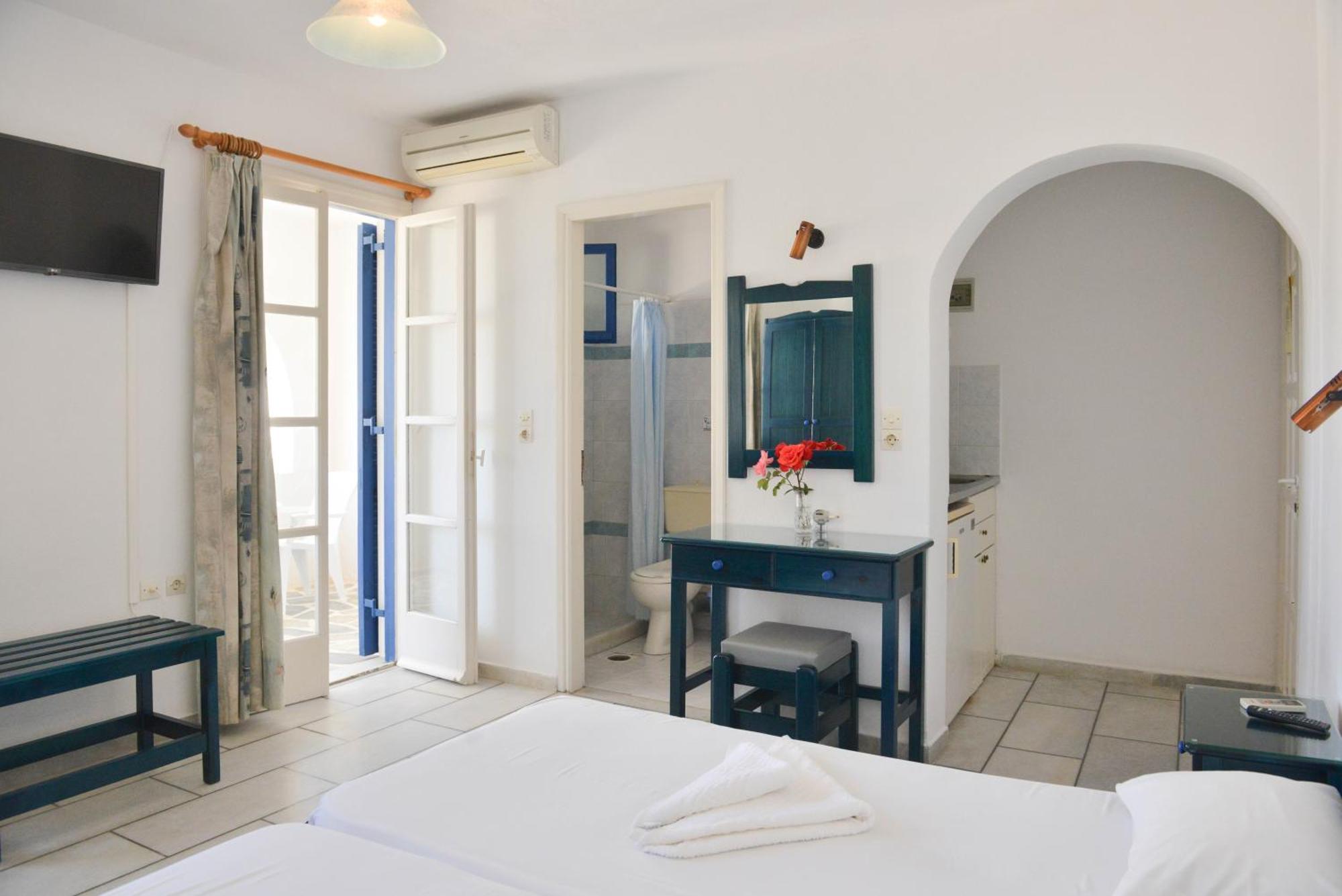 Plaza Studios Agia Anna  Buitenkant foto