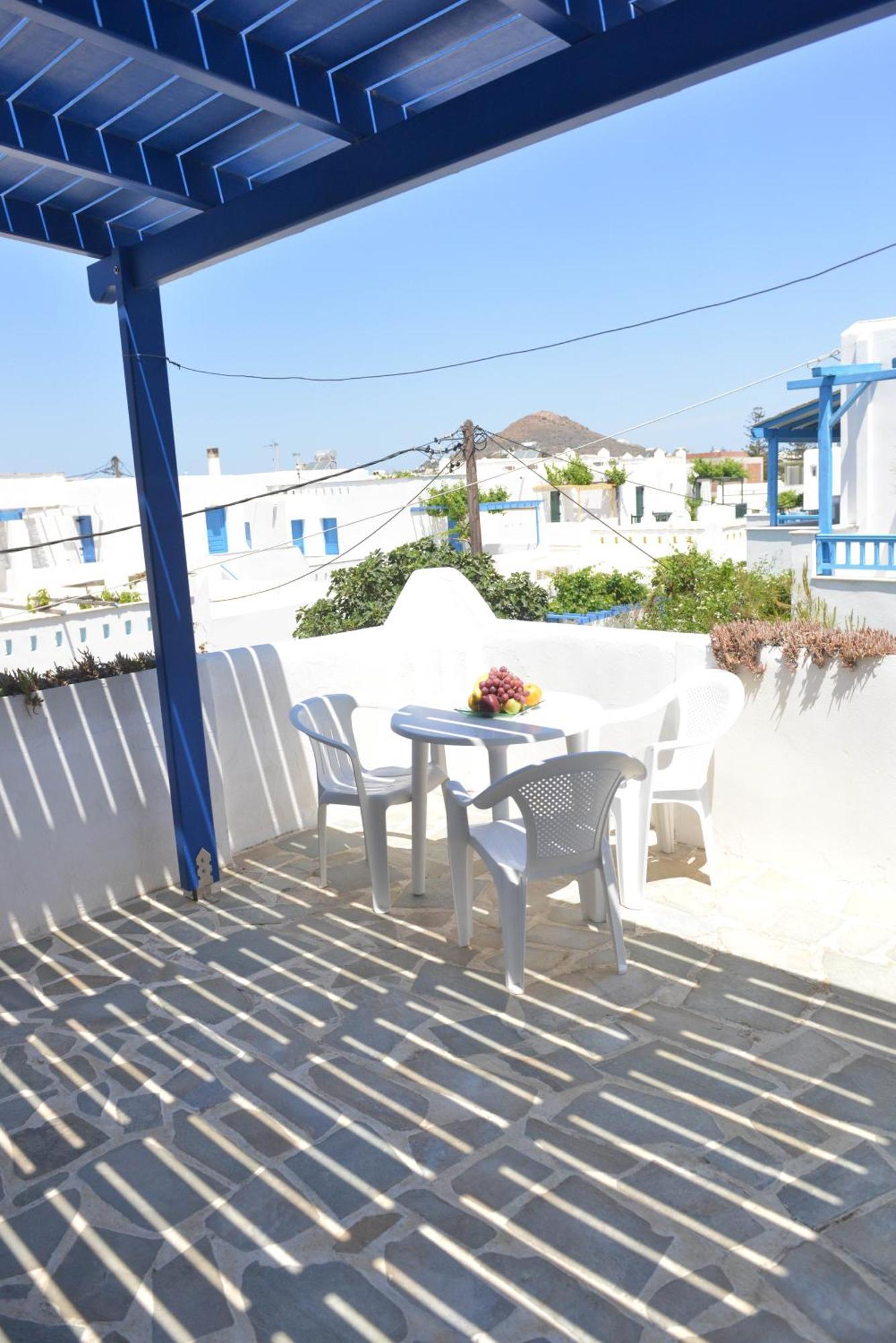Plaza Studios Agia Anna  Buitenkant foto