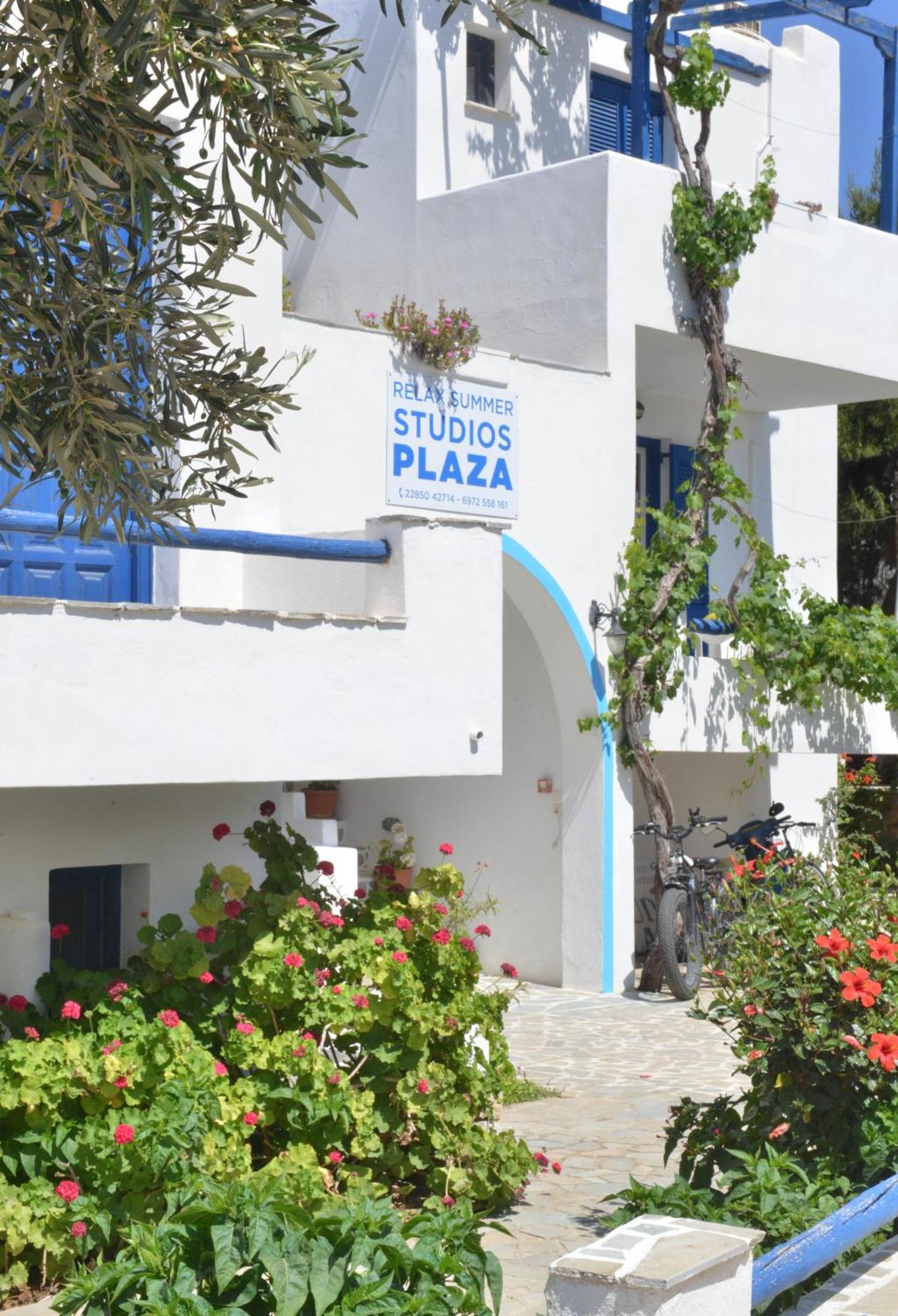 Plaza Studios Agia Anna  Buitenkant foto